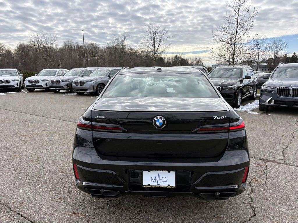 Used 2024 BMW 760i xDrive w/ Executive Package image 6