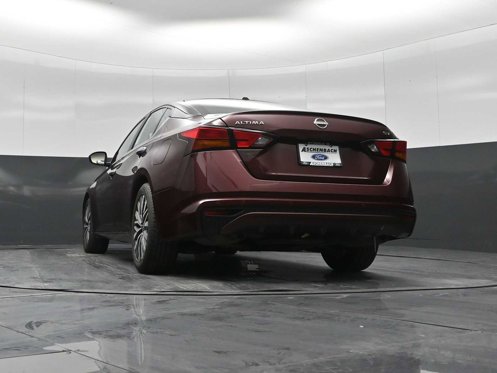 Used 2024 Nissan Altima 2.5 SV image 34