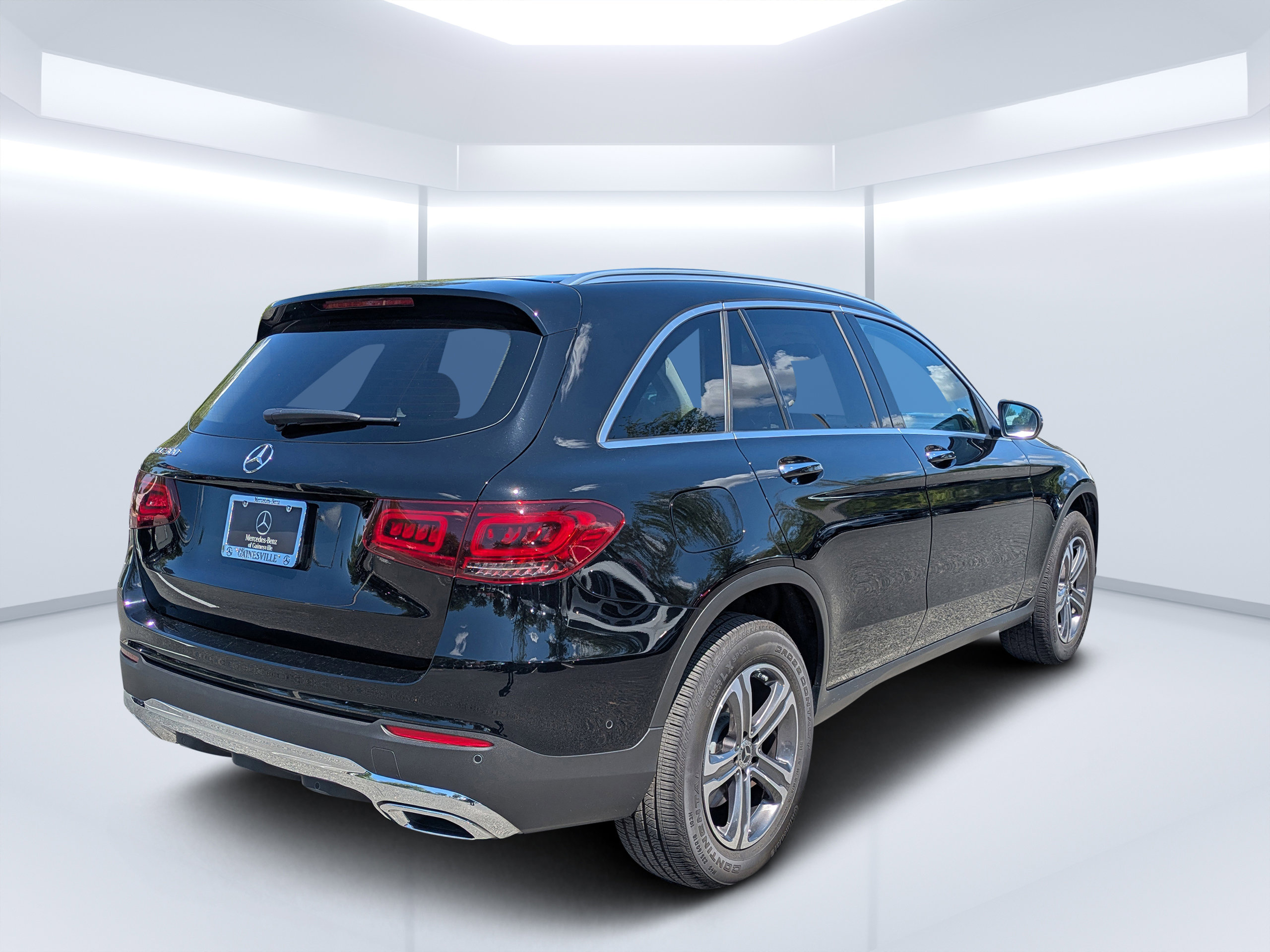 Certified 2022 Mercedes-Benz GLC 300 image 3