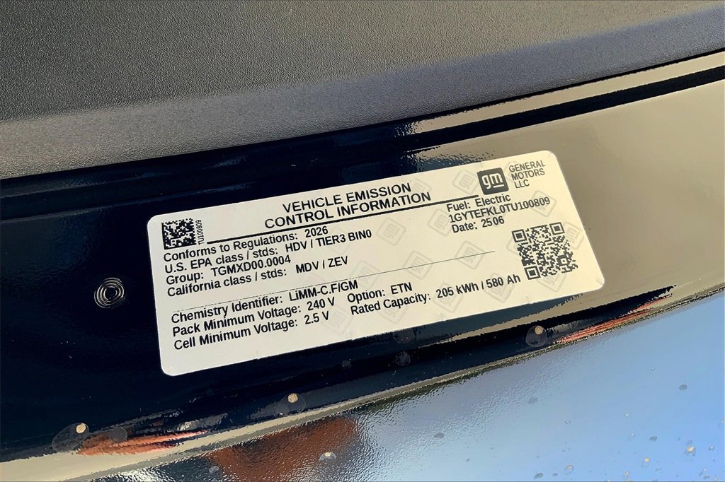 New 2026 Cadillac Escalade IQ Sport 2 w/ LPO, ONYX Package image 18