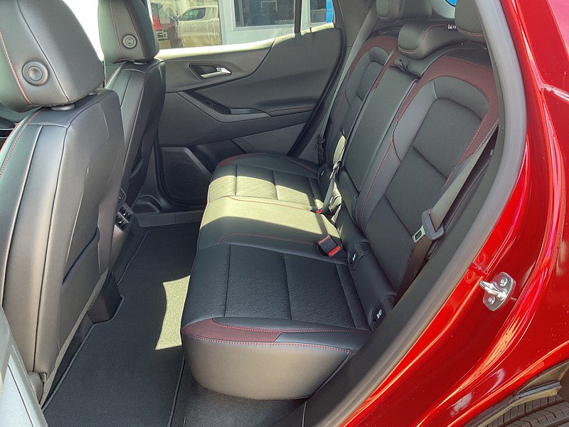 New 2027 Chevrolet Equinox RS w/ Safety and Technology Package AWD/4WD image 15