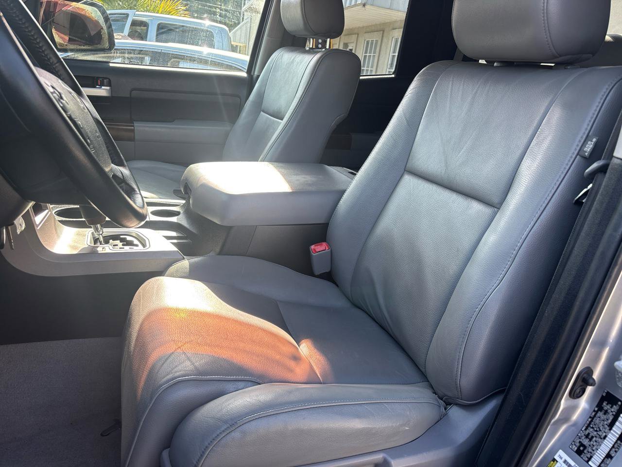 Used 2010 Toyota Tundra Limited AWD/4WD image 13