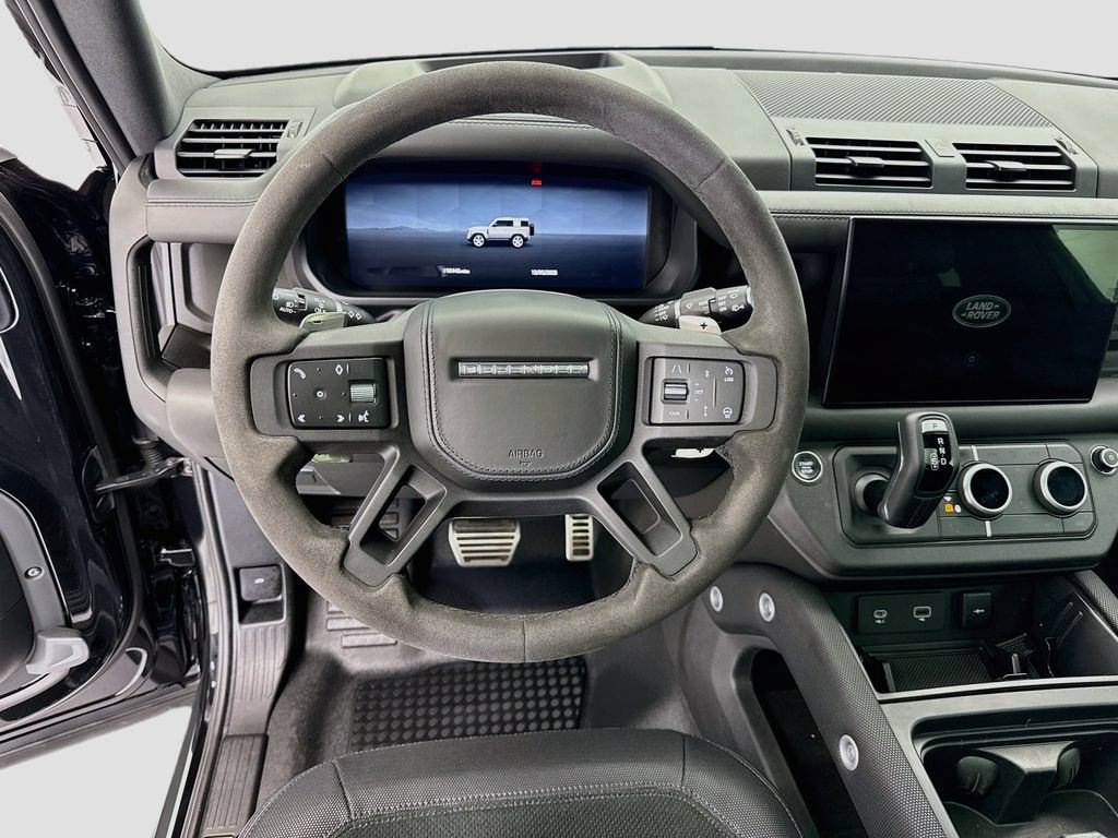 Used 2024 Land Rover Defender 90 V8 AWD/4WD image 12