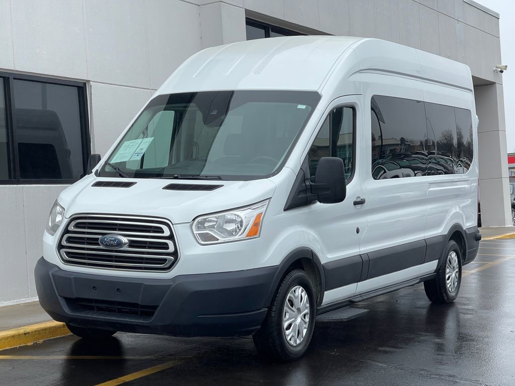 Used 2018 Ford Transit 350 XLT image 4