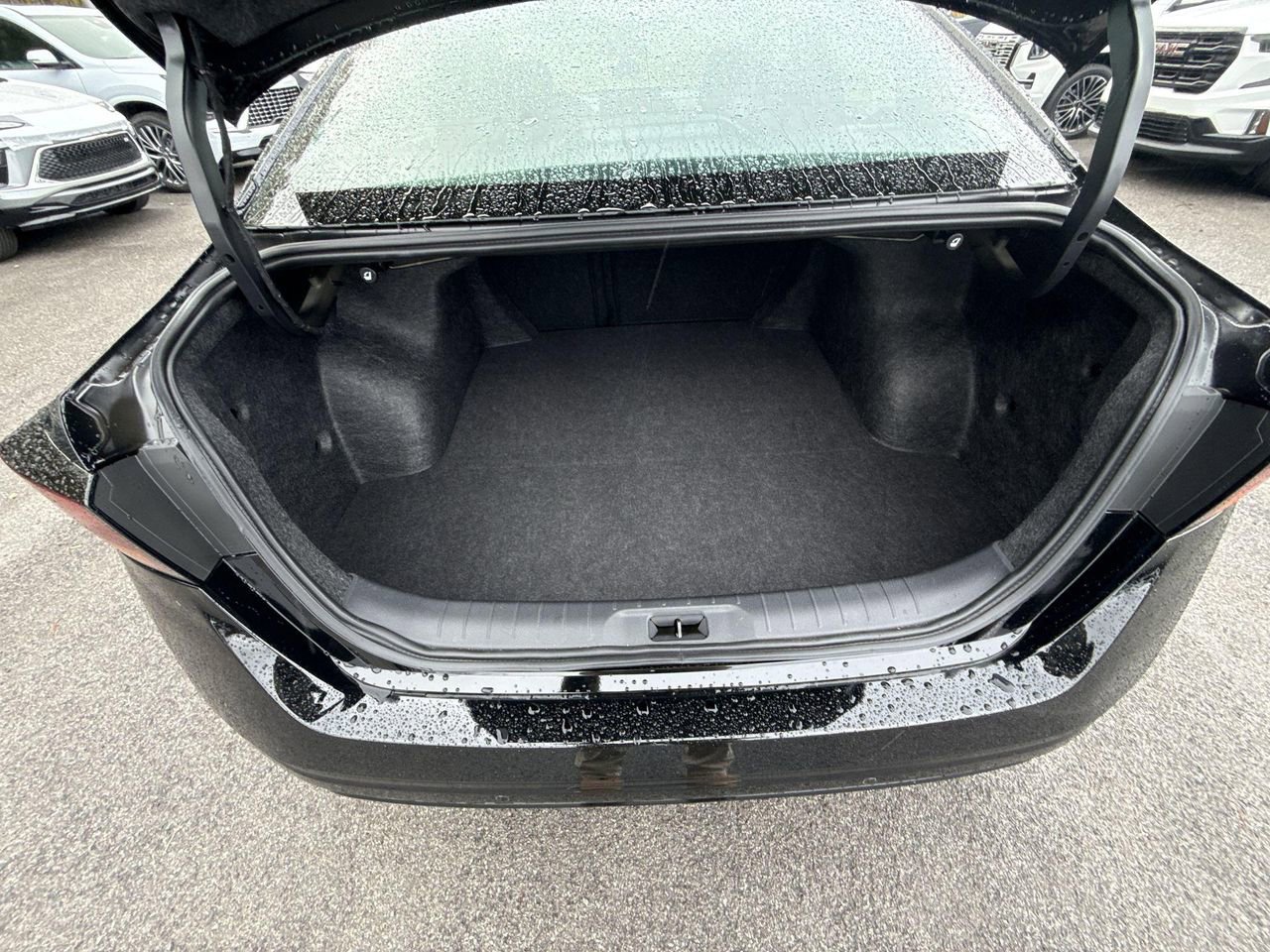 Used 2025 Nissan Altima 2.5 SL image 32