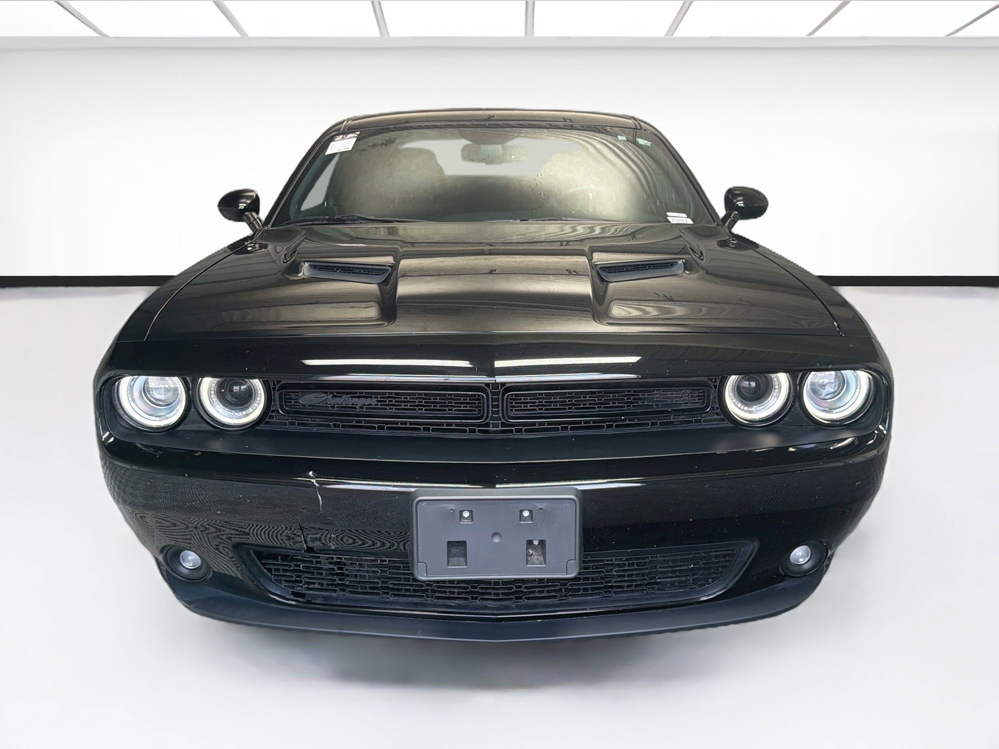 Used 2023 Dodge Challenger SXT w/ Blacktop Package RWD image 2