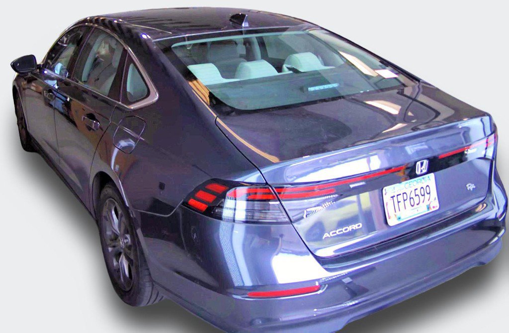 Used 2023 Honda Accord EX image 5