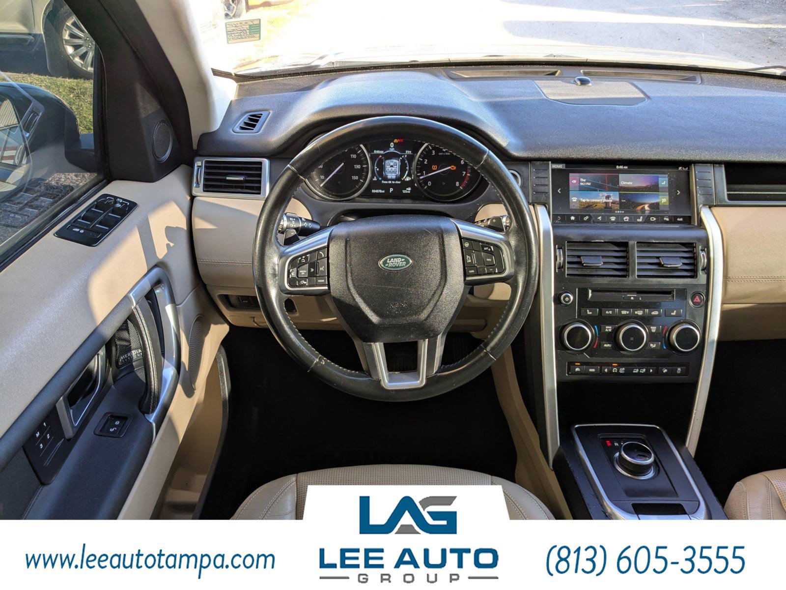 Used 2017 Land Rover Discovery Sport HSE image 17