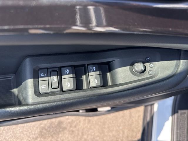 Used 2023 Jeep Grand Cherokee Altitude AWD/4WD image 8