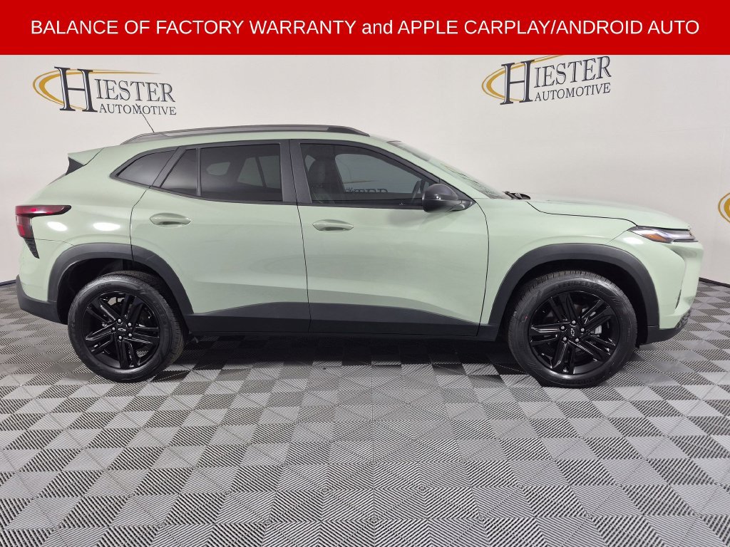 Used 2025 Chevrolet Trax ACTIV w/ Driver Confidence Package FWD image 3