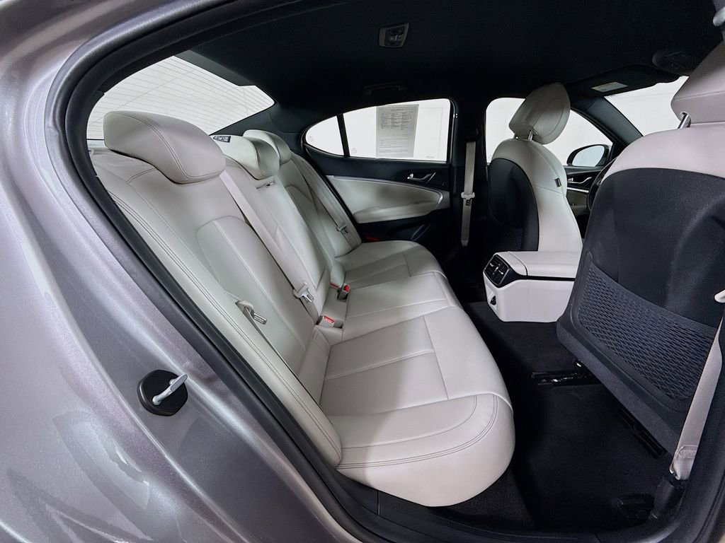 Used 2023 Genesis G70 2.0T AWD/4WD image 34