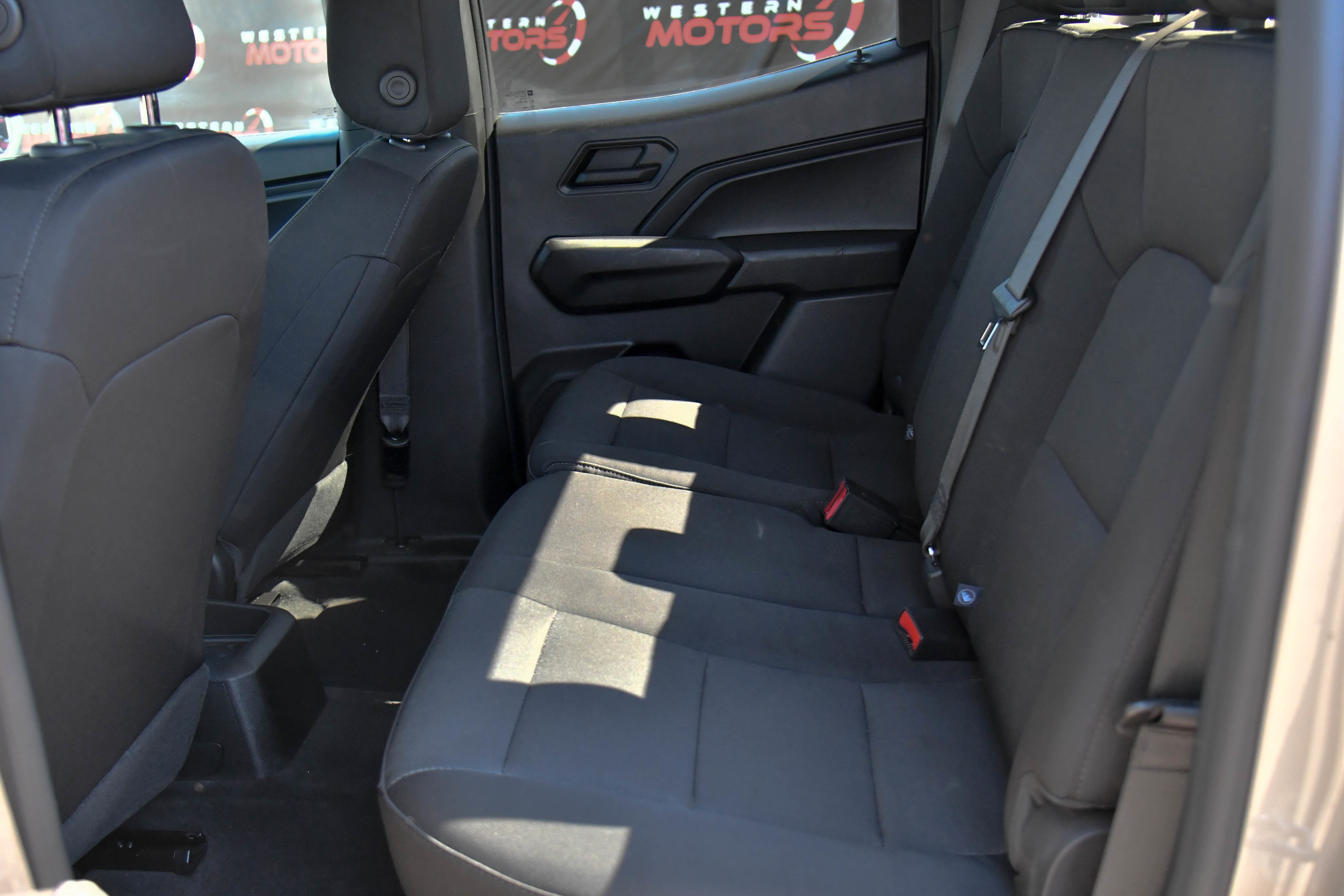 Used 2023 Chevrolet Colorado W/T RWD image 36