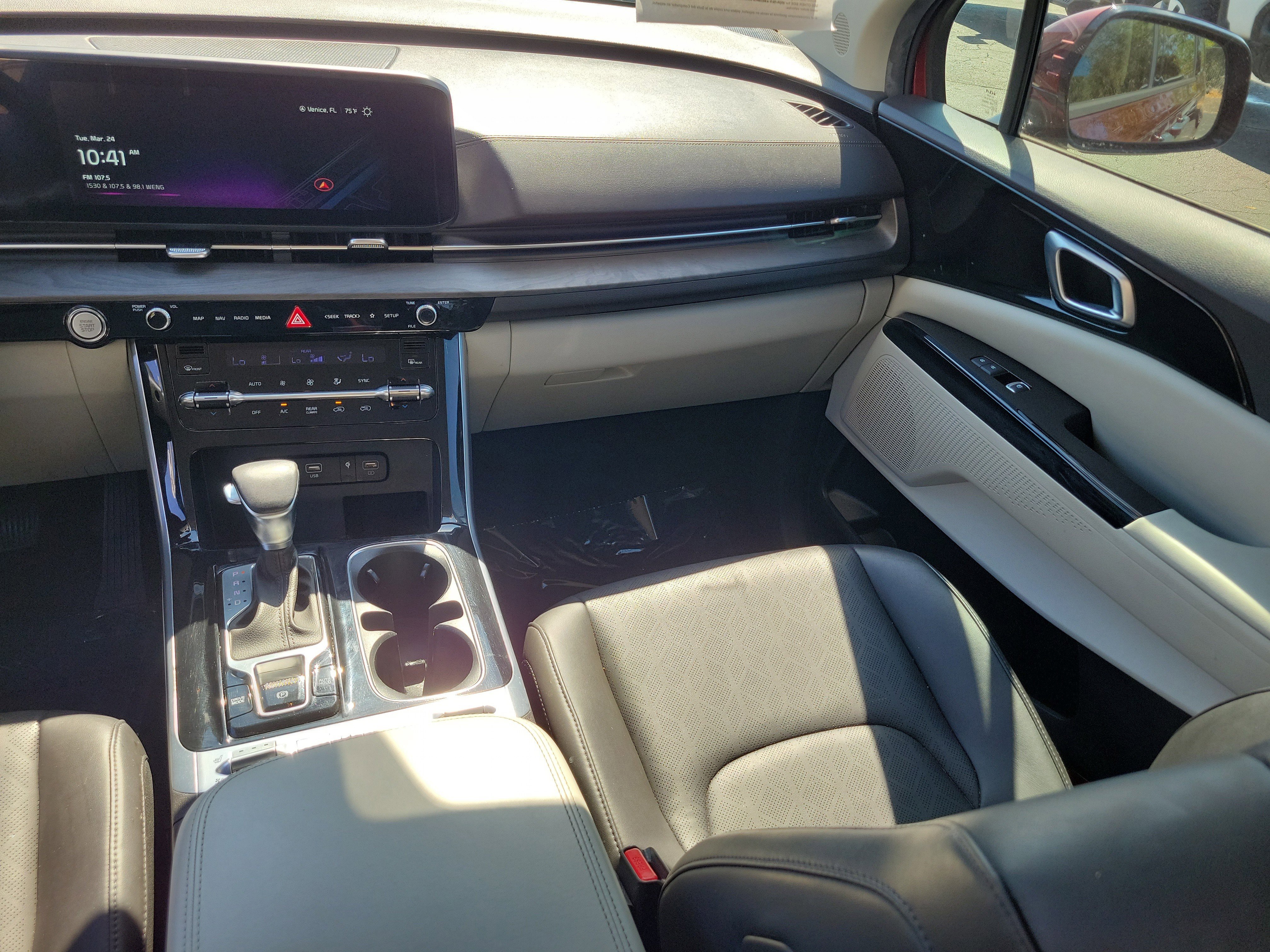 Used 2023 Kia Carnival SX FWD image 22