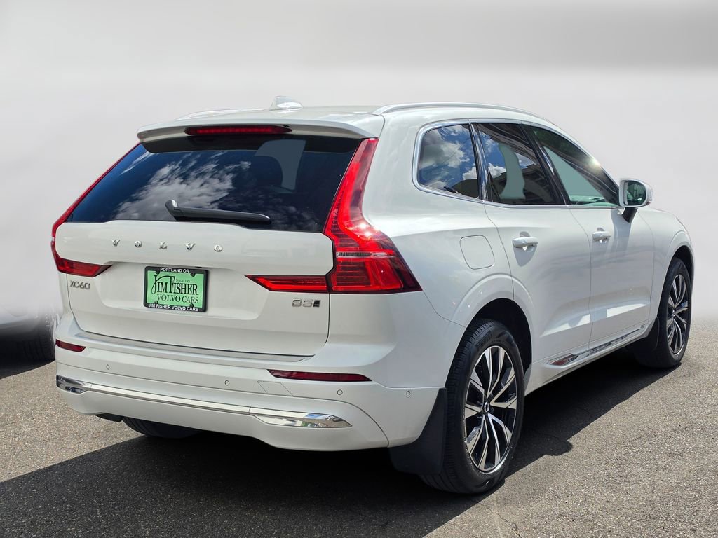 Certified 2023 Volvo XC60 B5 Plus w/ Climate Package AWD/4WD image 5