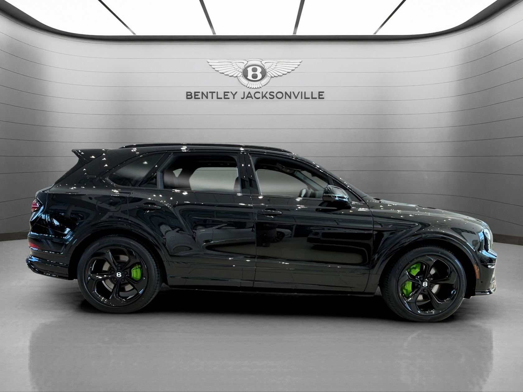 New 2025 Bentley Bentayga image 5