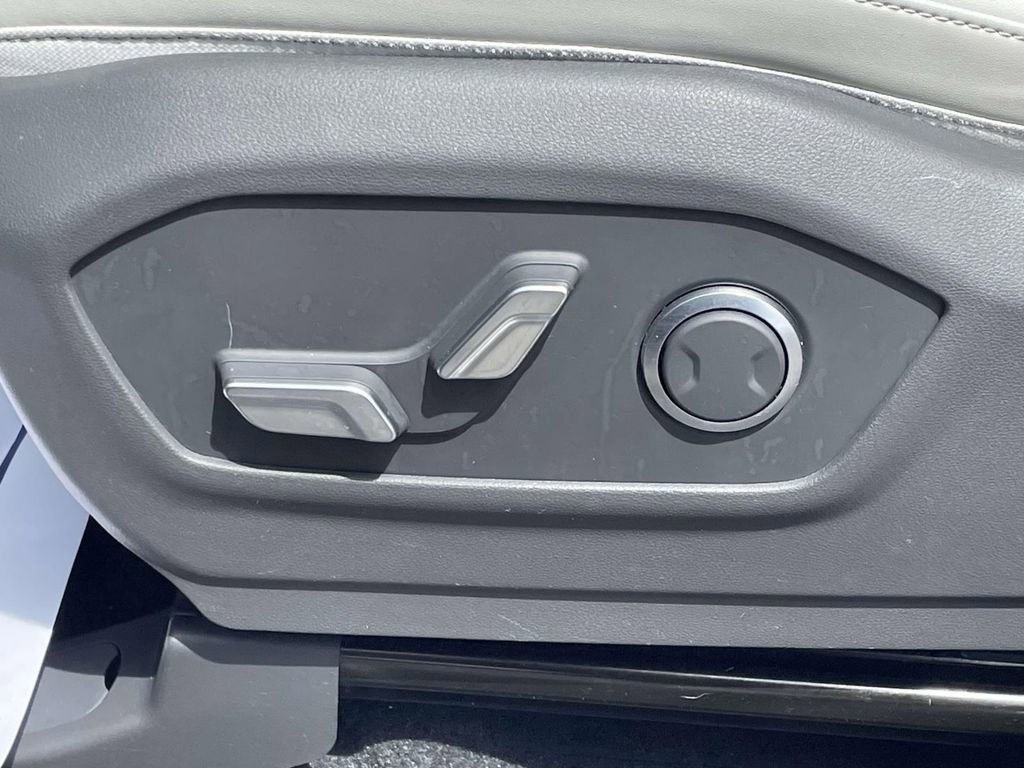 Used 2024 Hyundai Santa Fe SEL image 17