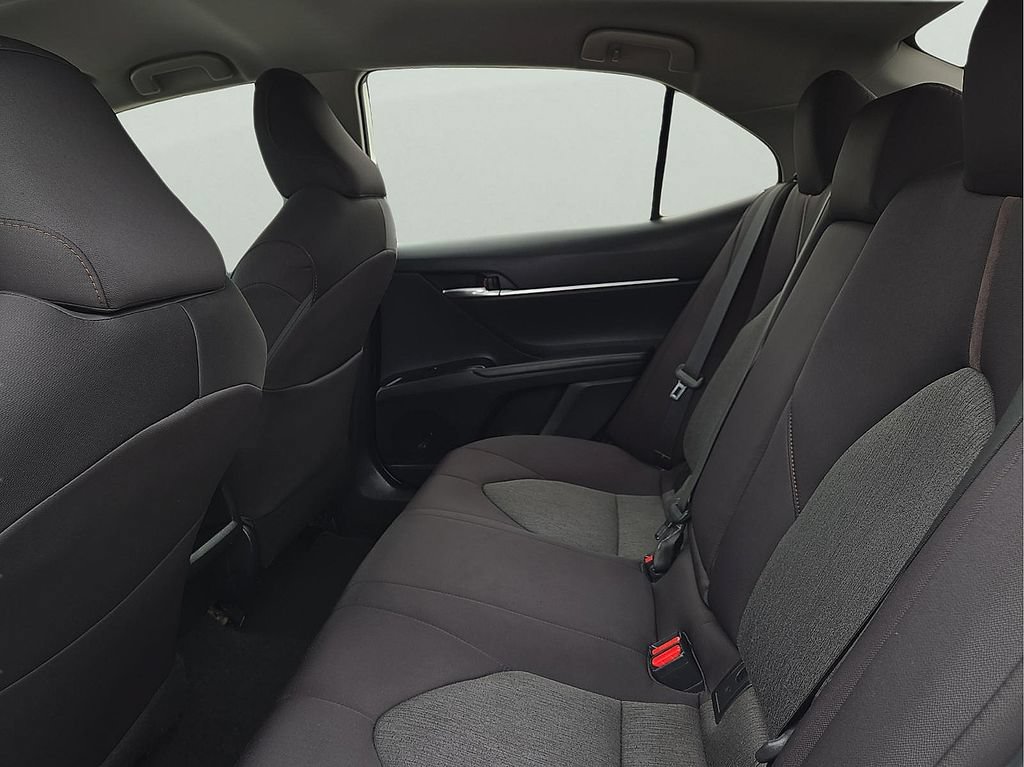 Used 2019 Toyota Camry LE FWD image 10