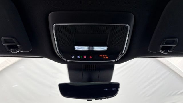 Used 2025 GMC Sierra EV Denali AWD/4WD image 43
