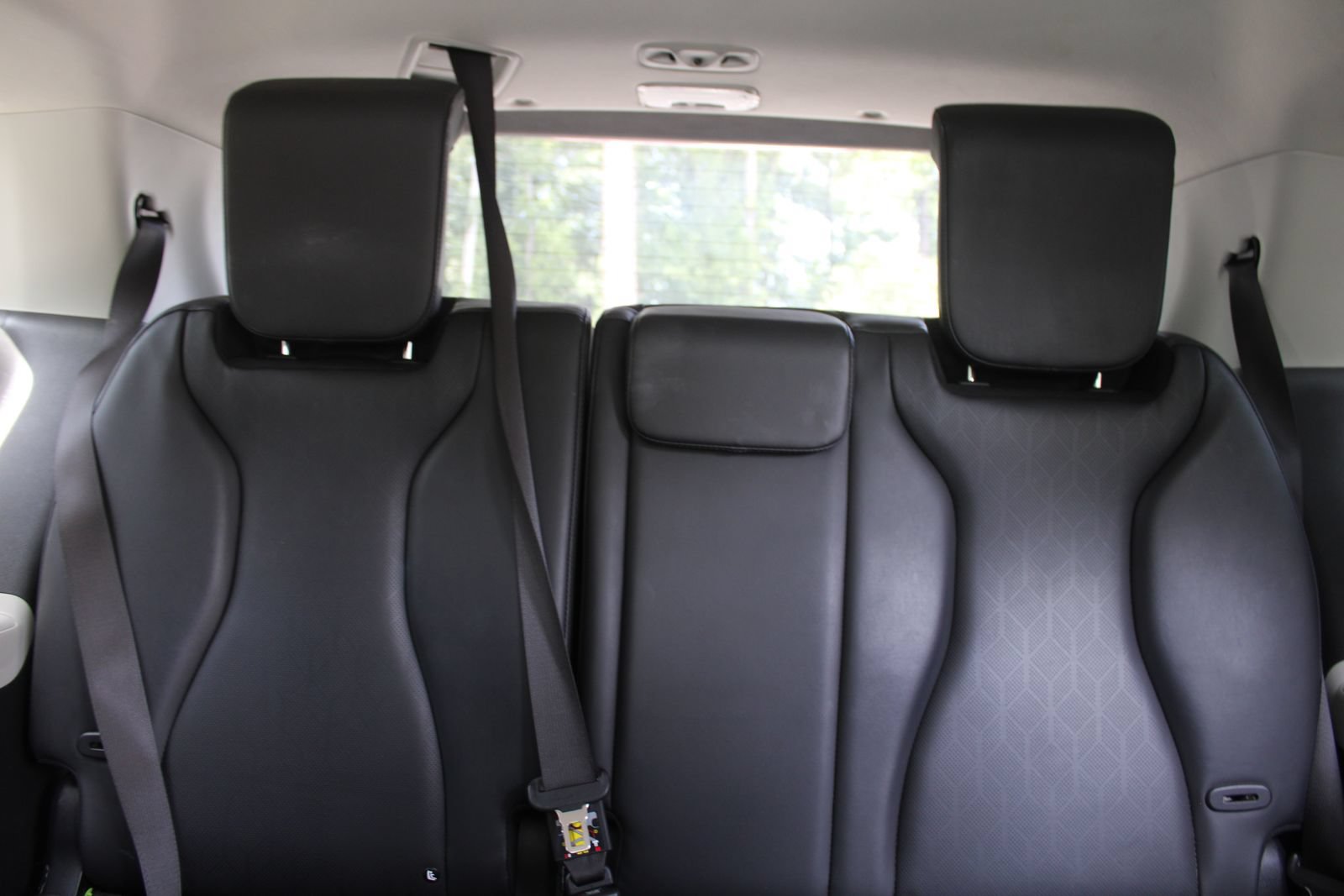Used 2024 Kia Carnival LX FWD image 59