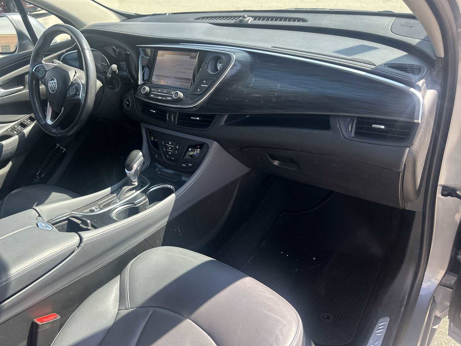Used 2019 Buick Envision Essence image 37
