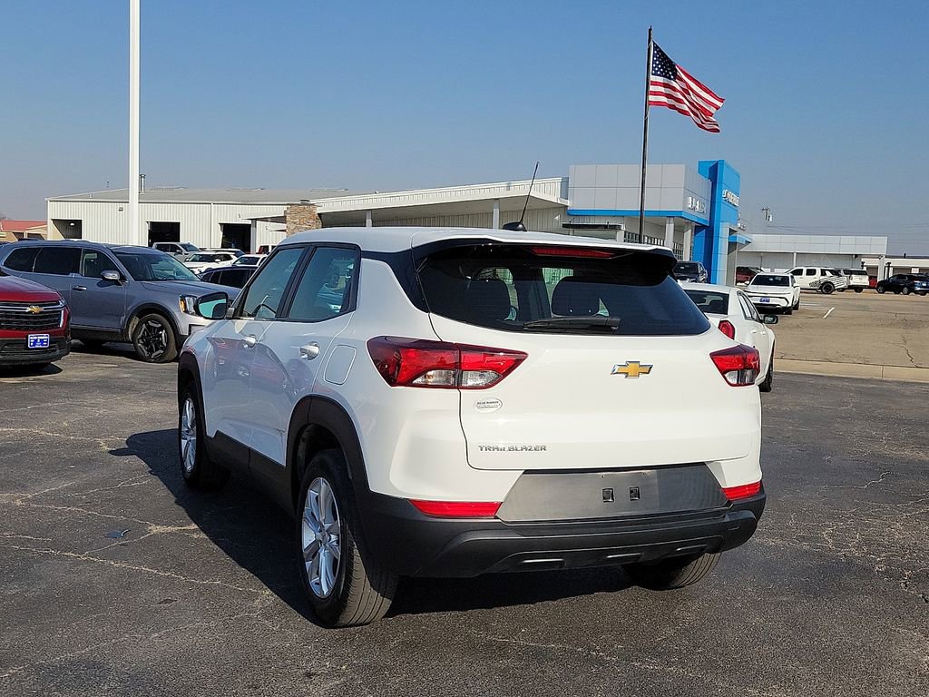 Used 2023 Chevrolet TrailBlazer LS image 4