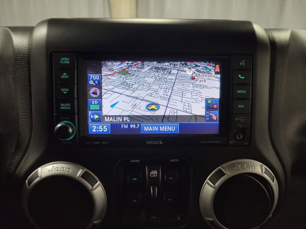 Used 2014 Jeep Wrangler Unlimited Rubicon w/ Connectivity Group image 18