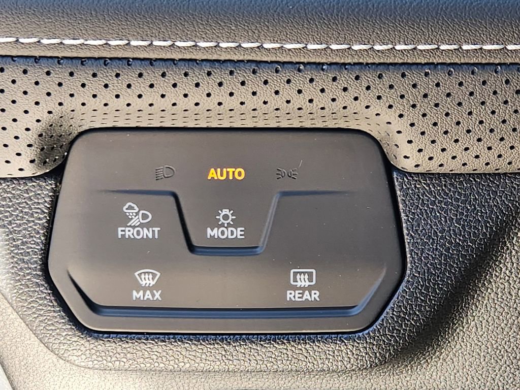 New 2026 Volkswagen Atlas Cross Sport SE AWD/4WD image 12