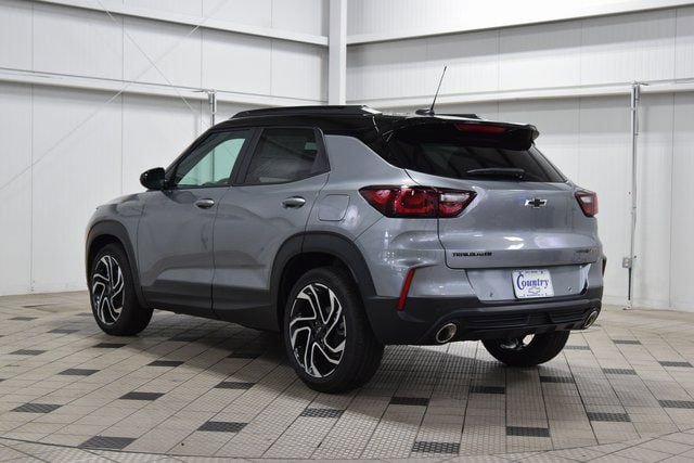 New 2026 Chevrolet TrailBlazer RS w/ Convenience Package FWD image 6