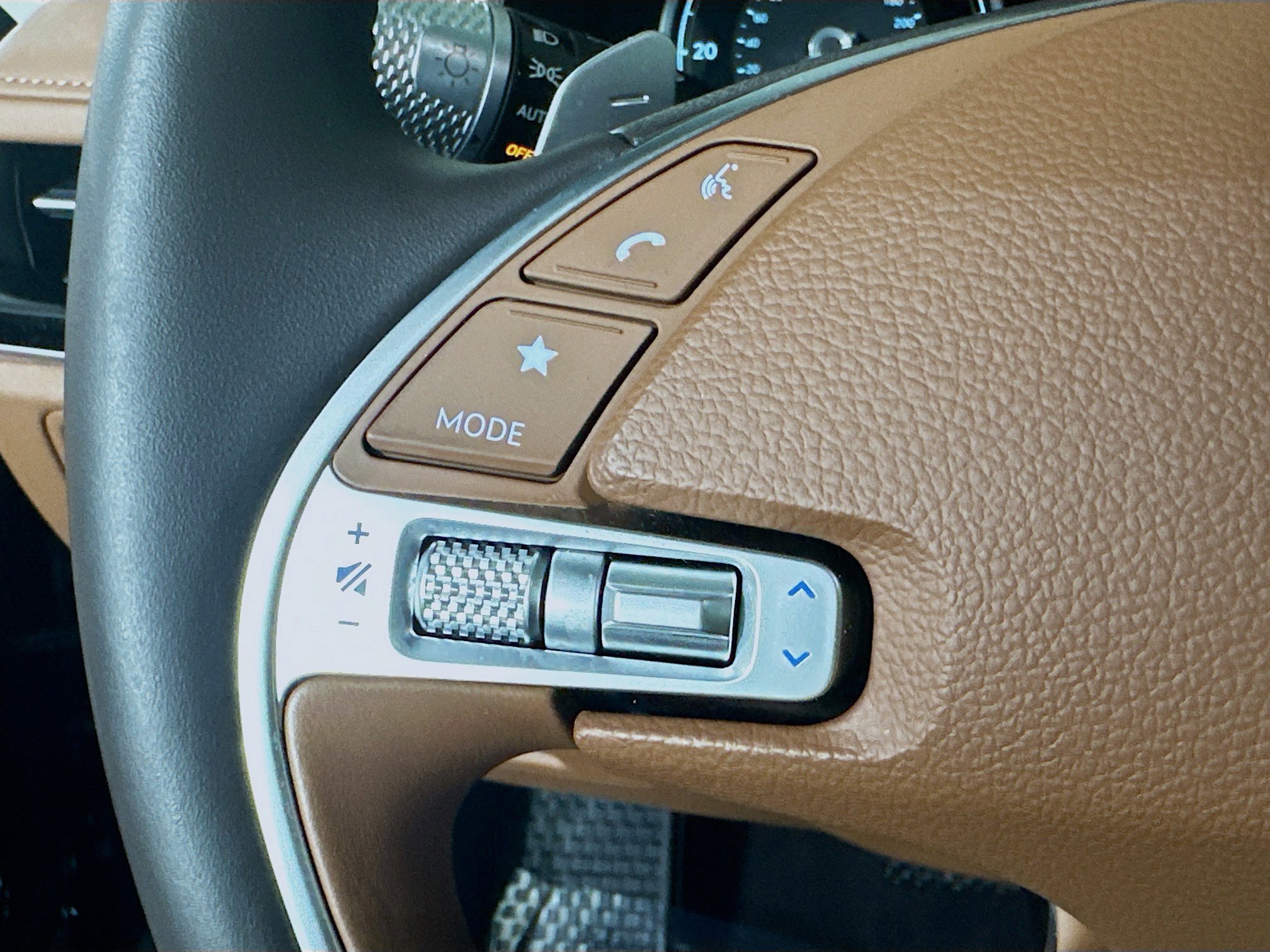 Used 2024 Genesis G80 2.5T image 16