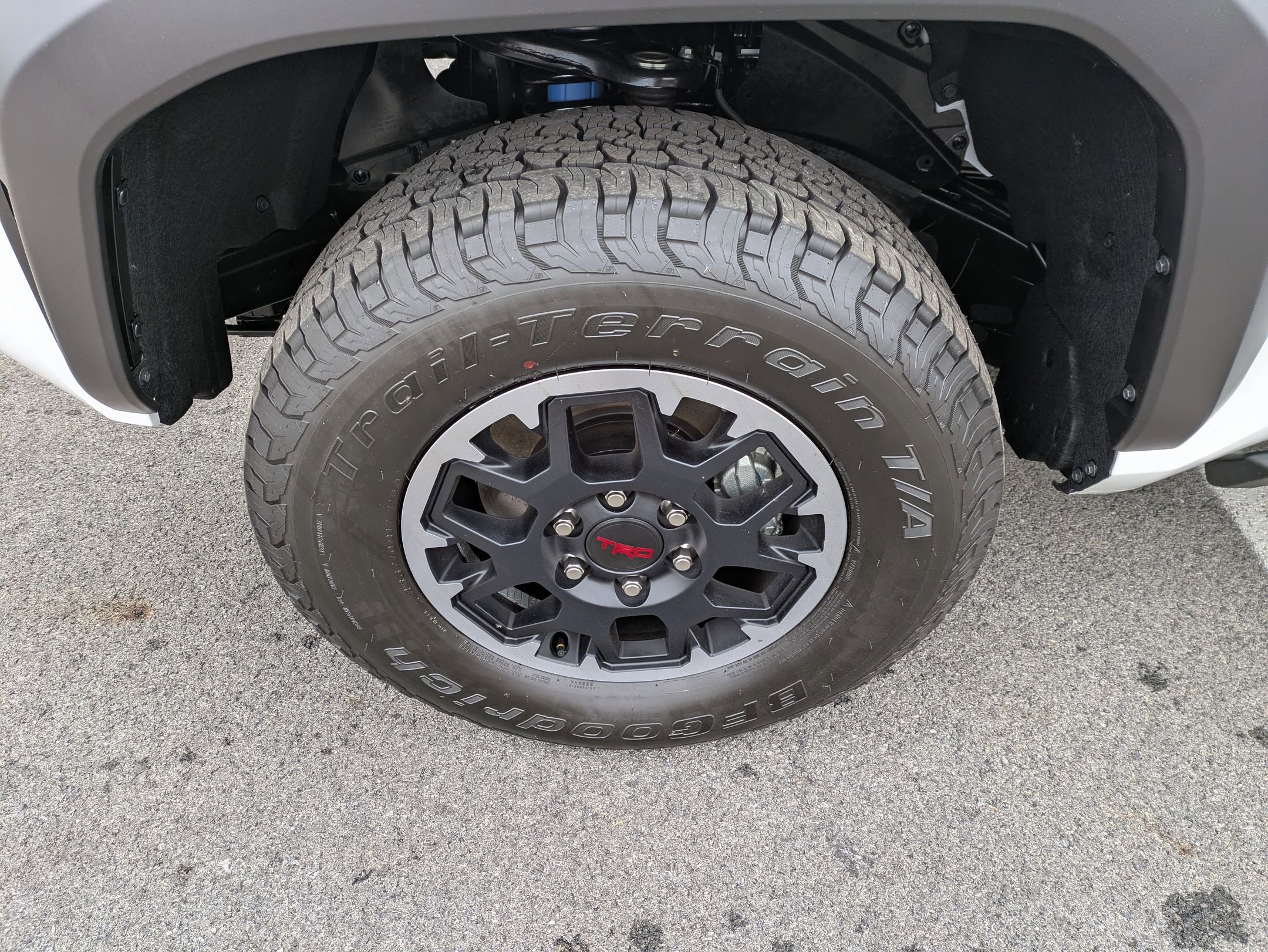 New 2025 Toyota Tacoma TRD Off-Road image 22