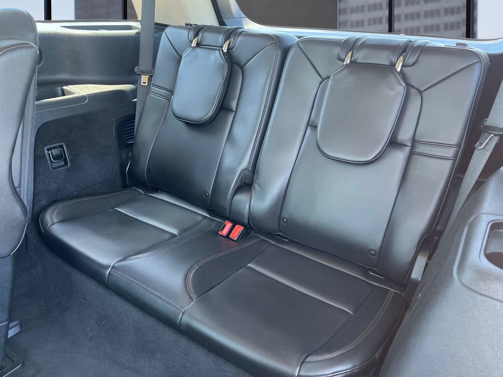 Used 2023 Lincoln Aviator 2WD w/ Premium Package image 18