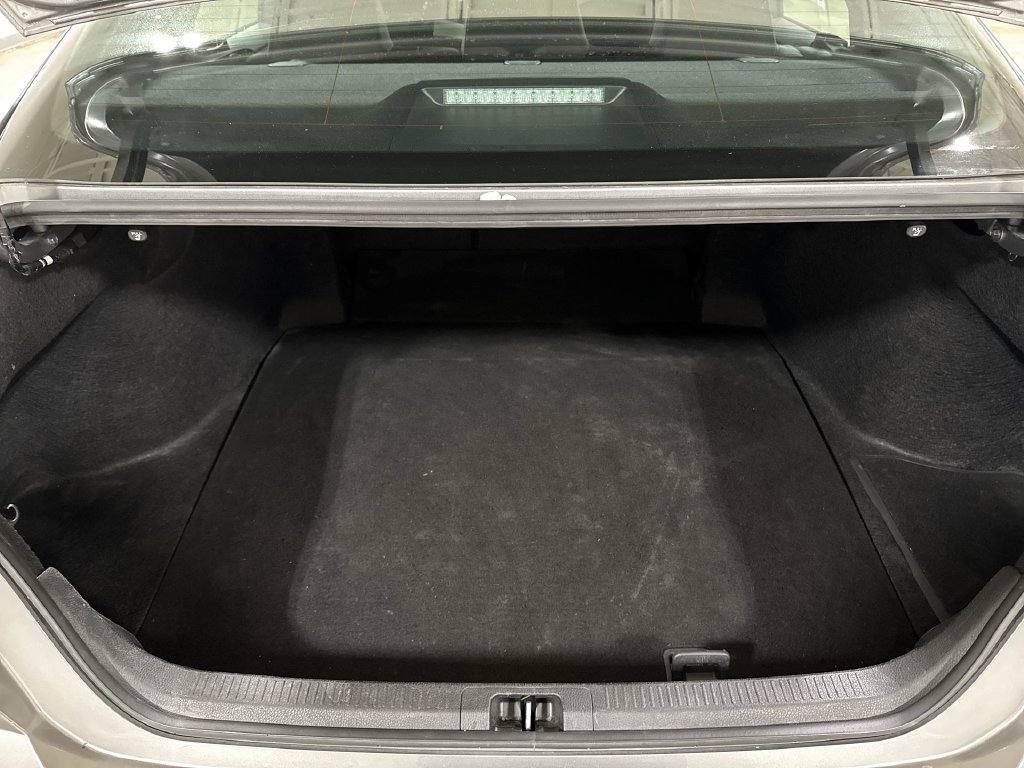 Used 2025 Toyota Camry SE FWD image 23