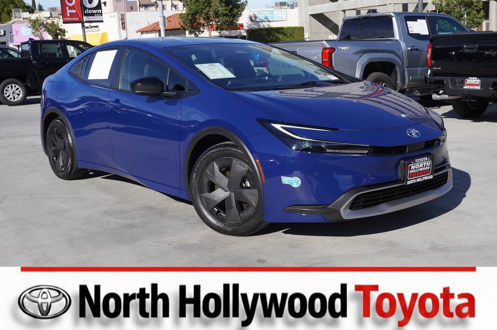 Used 2023 Toyota Prius Prime SE image 1