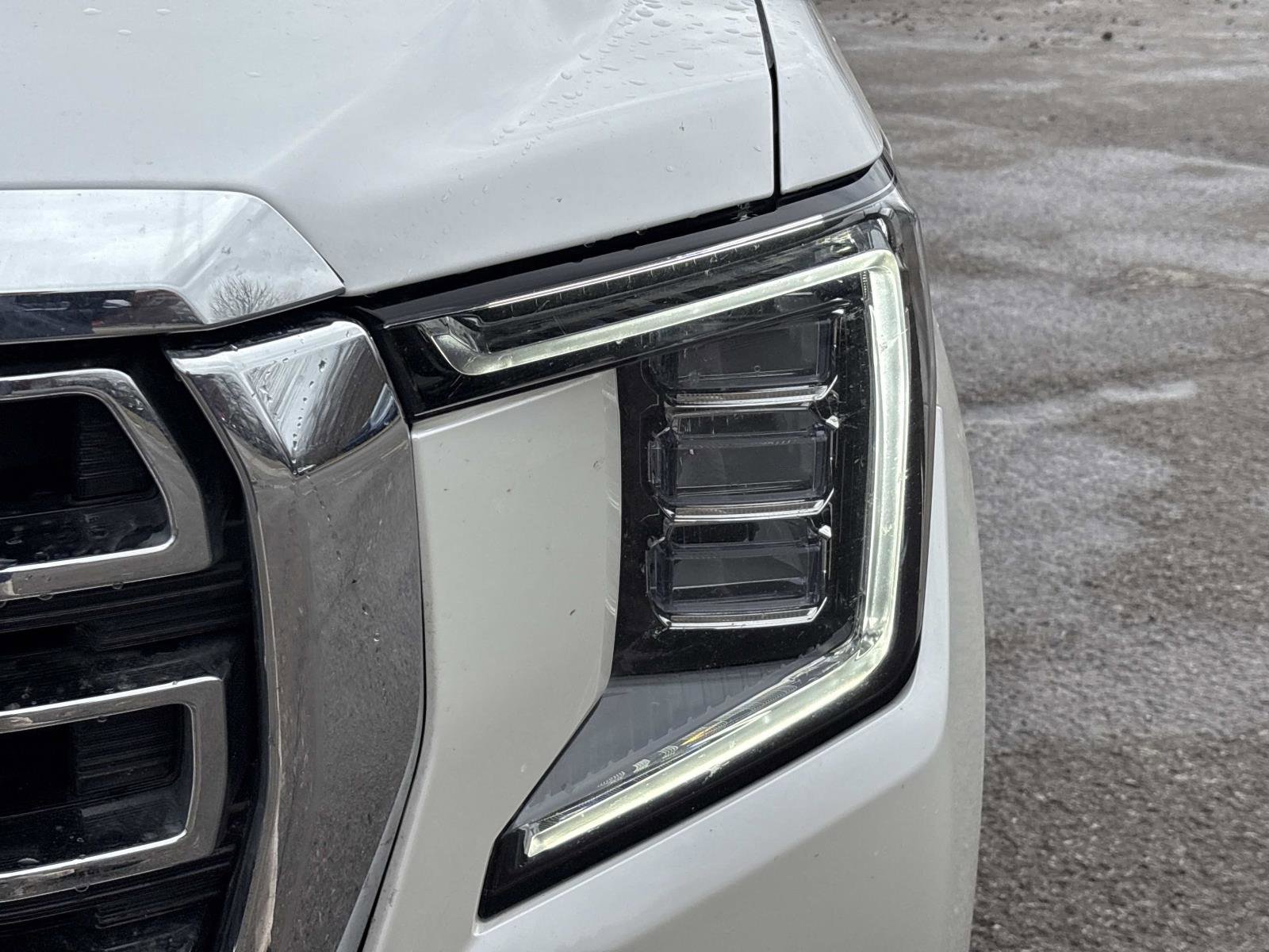 Certified 2023 GMC Yukon SLT w/ SLT Luxury Package image 11