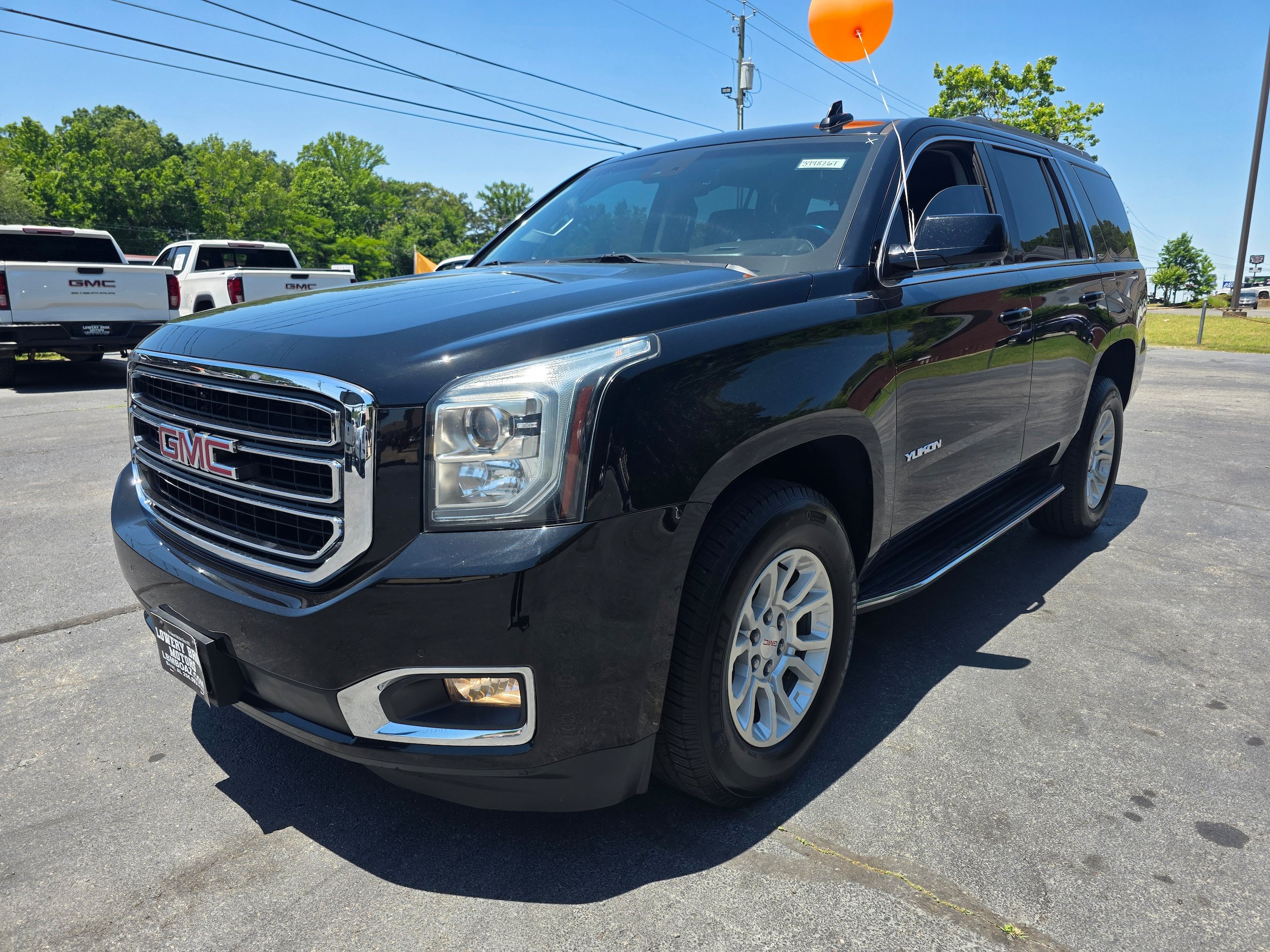 Used 2018 GMC Yukon SLT RWD image 1