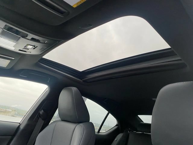 Used 2023 Lexus IS 350 F Sport w/ Navigation Package RWD image 11