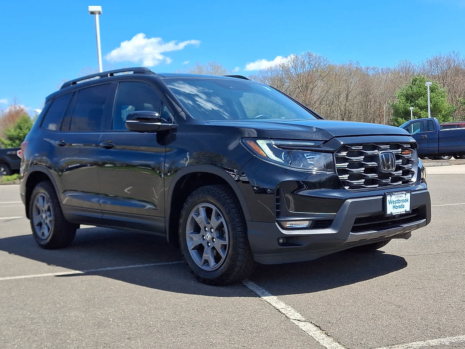 Certified 2025 Honda Passport TrailSport image 4