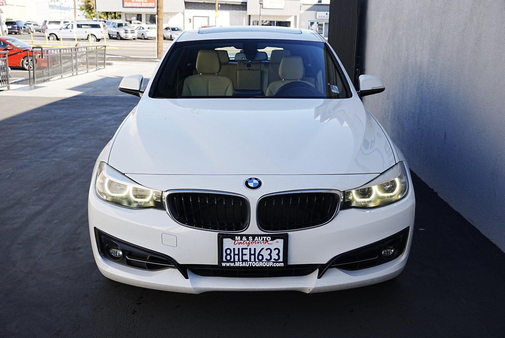 Used 2018 BMW 330i Gran Turismo xDrive image 2