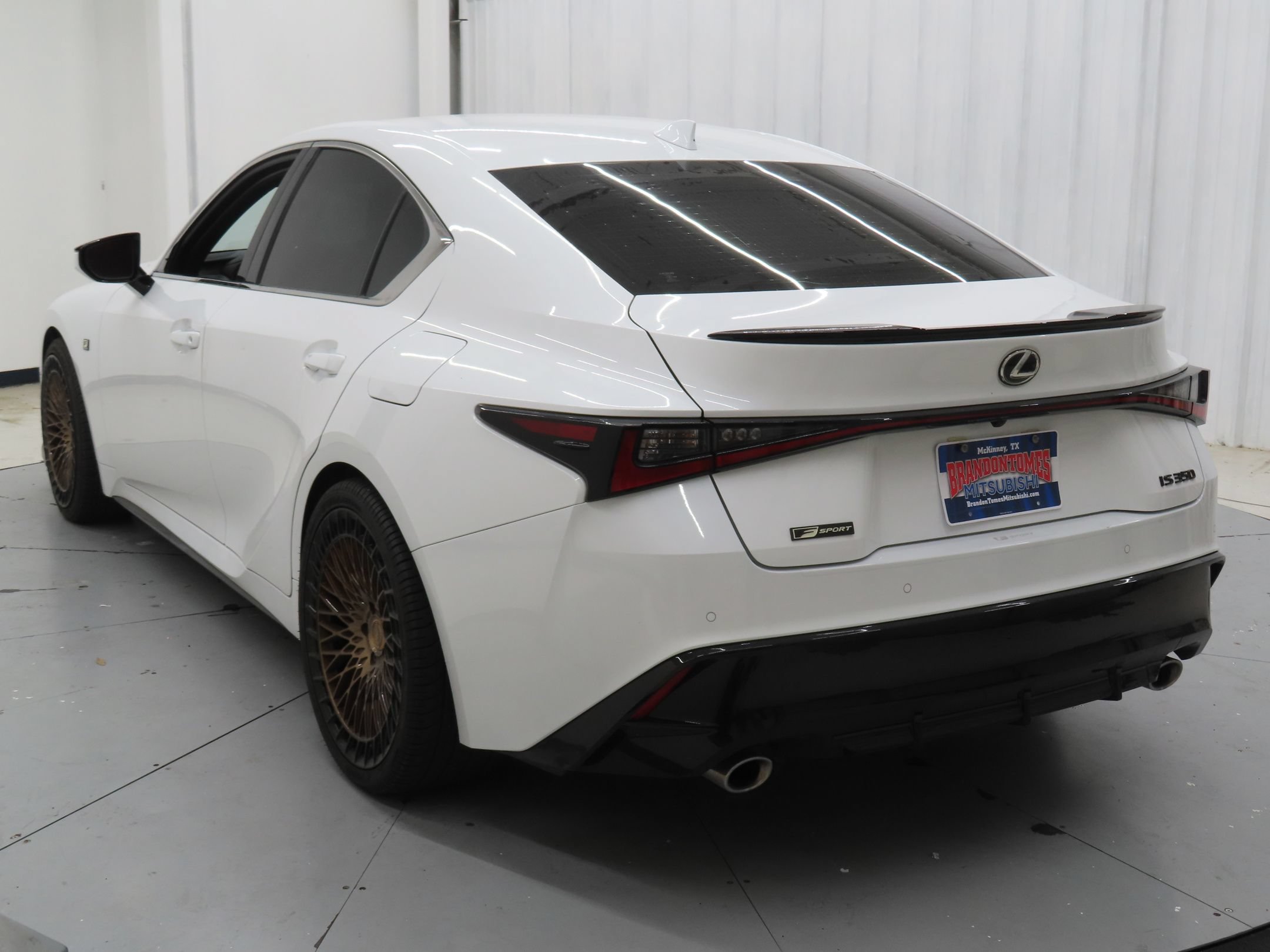 Used 2023 Lexus IS 350 F Sport RWD image 6