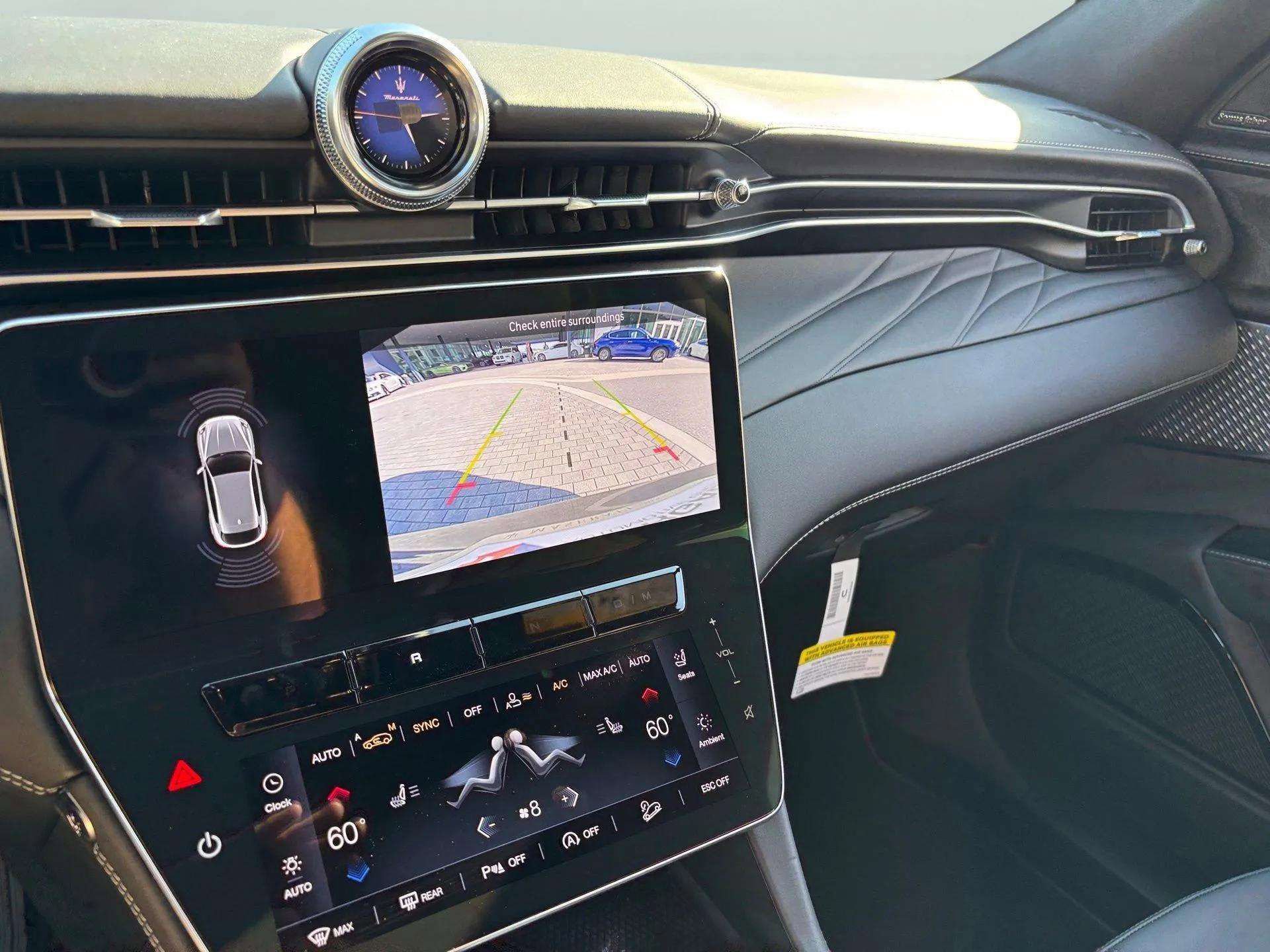 New 2025 Maserati Grecale GT image 19