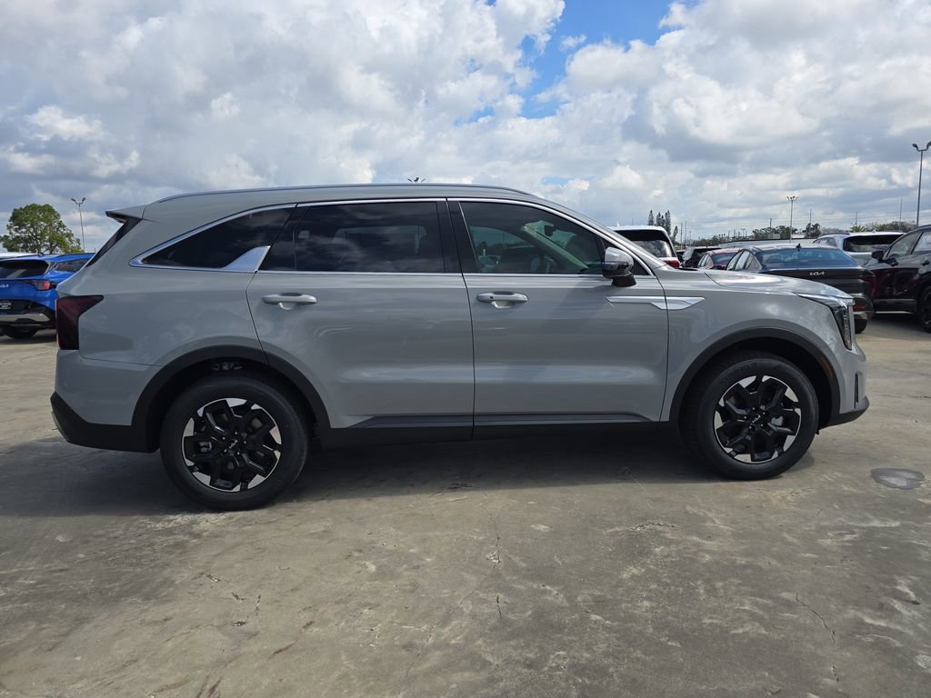New 2026 Kia Sorento S image 9
