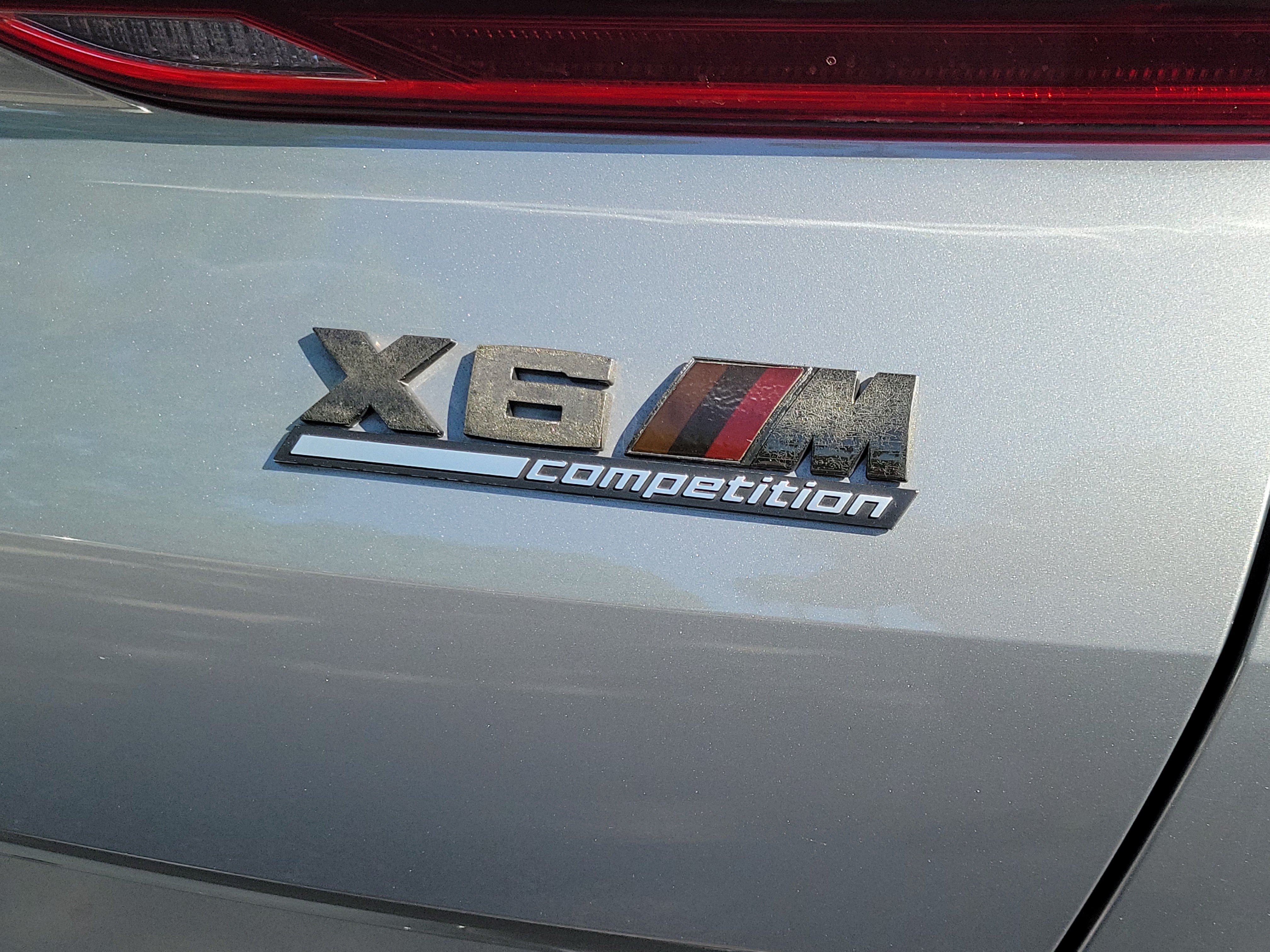 Used 2024 BMW X6 xDrive40i w/ Executive Package AWD/4WD image 5