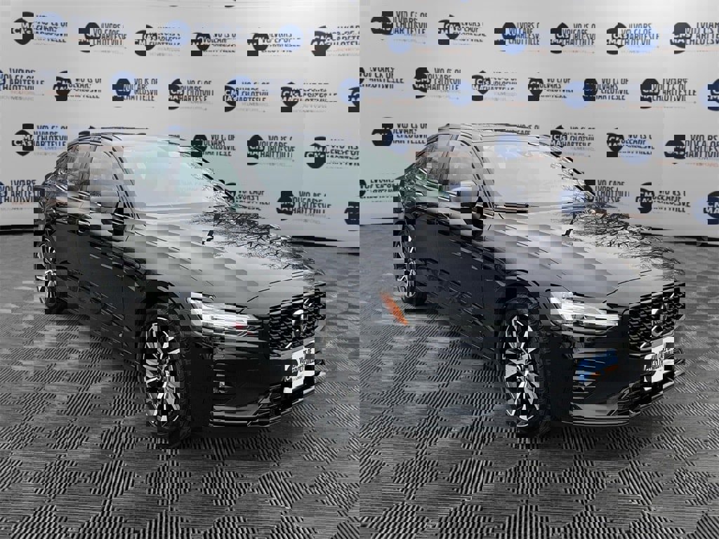 Certified 2025 Volvo S60 B5 Plus image 7