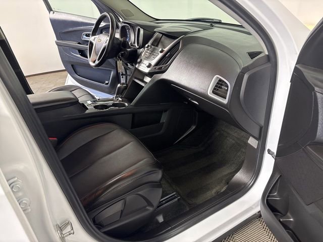 Used 2017 Chevrolet Equinox LT w/ Sport Edition AWD/4WD image 27