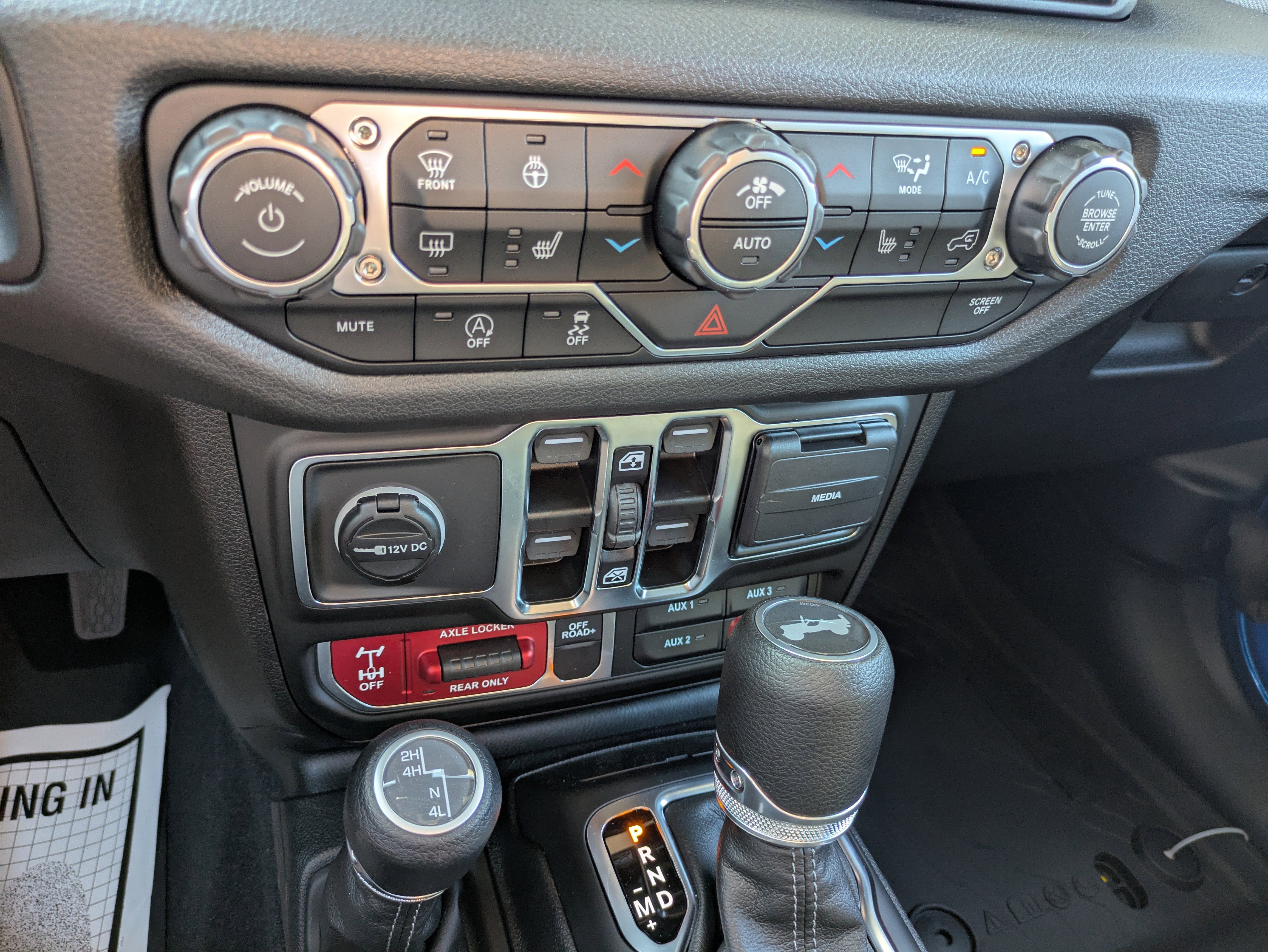 New 2025 Jeep Wrangler Willys image 14