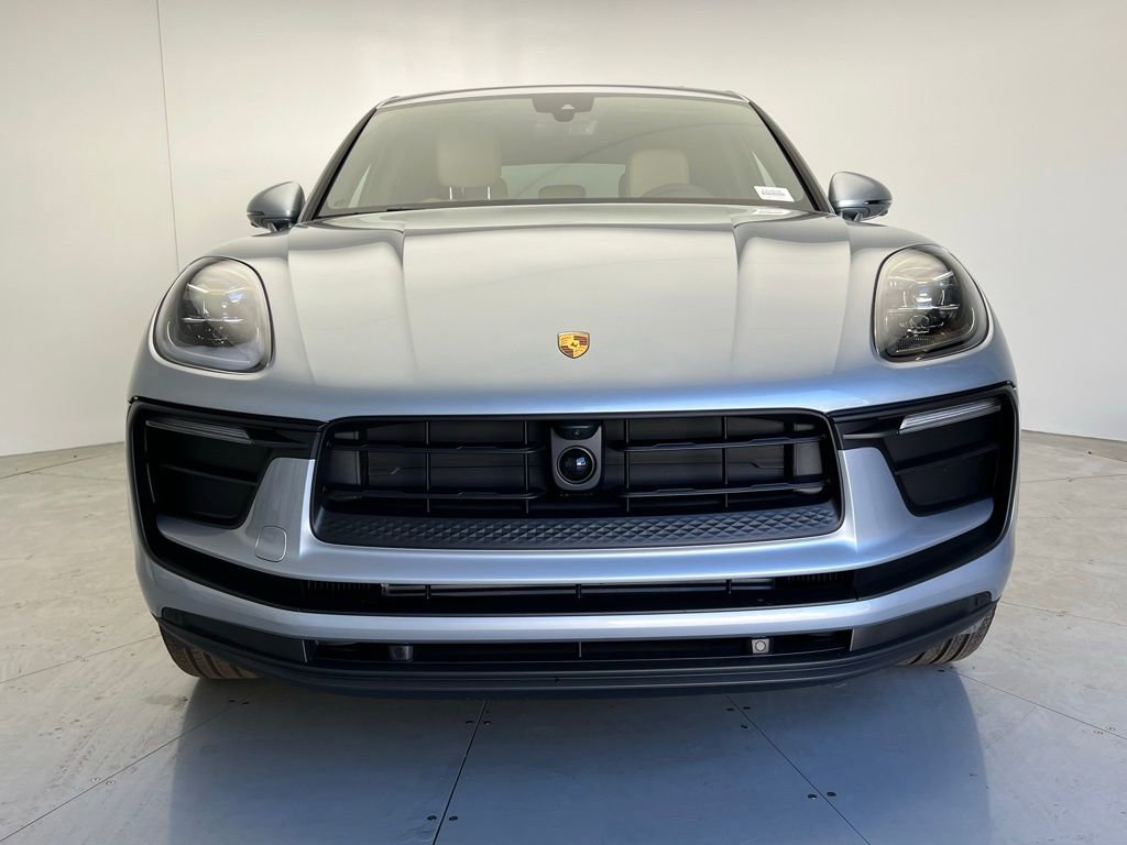 New 2026 Porsche Macan image 8