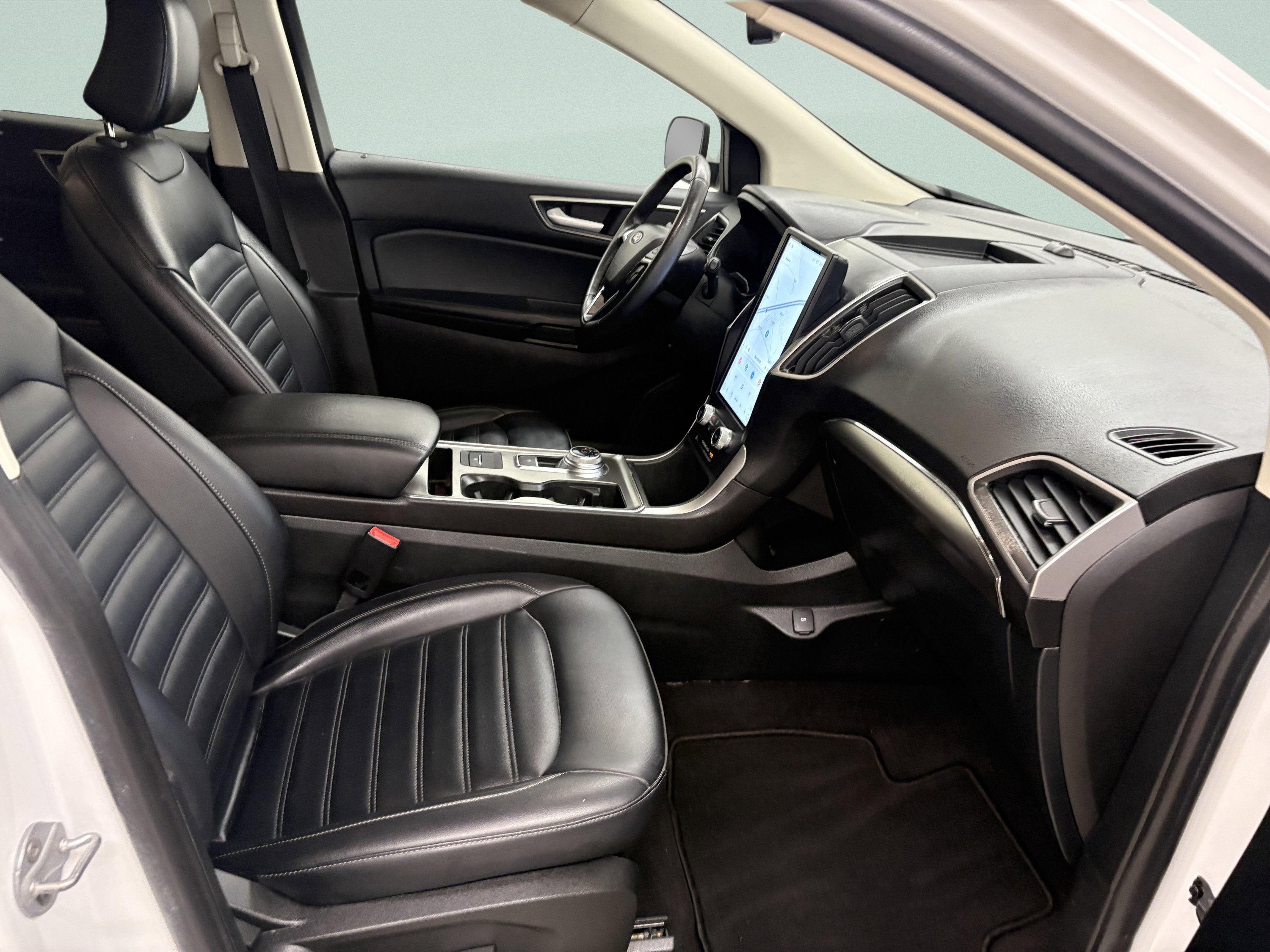 Used 2022 Ford Edge SEL AWD/4WD image 23