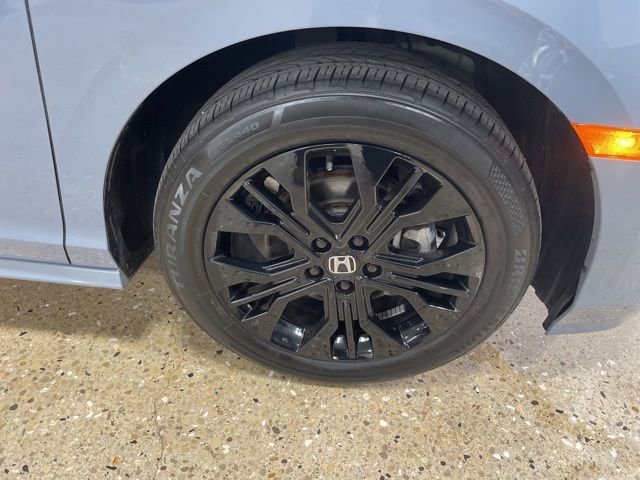 Used 2025 Honda Odyssey Sport-L image 39