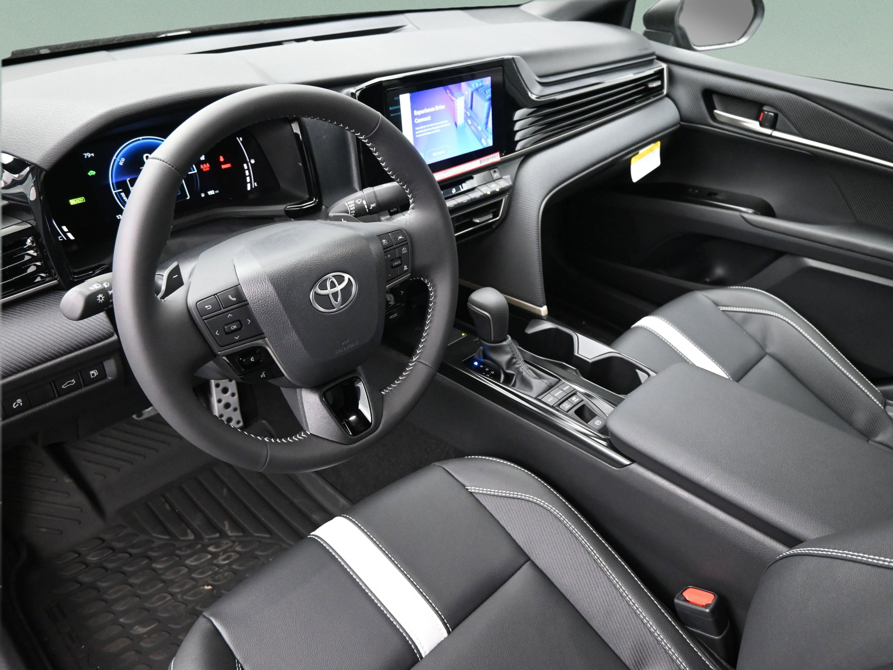 New 2026 Toyota Camry SE FWD image 29