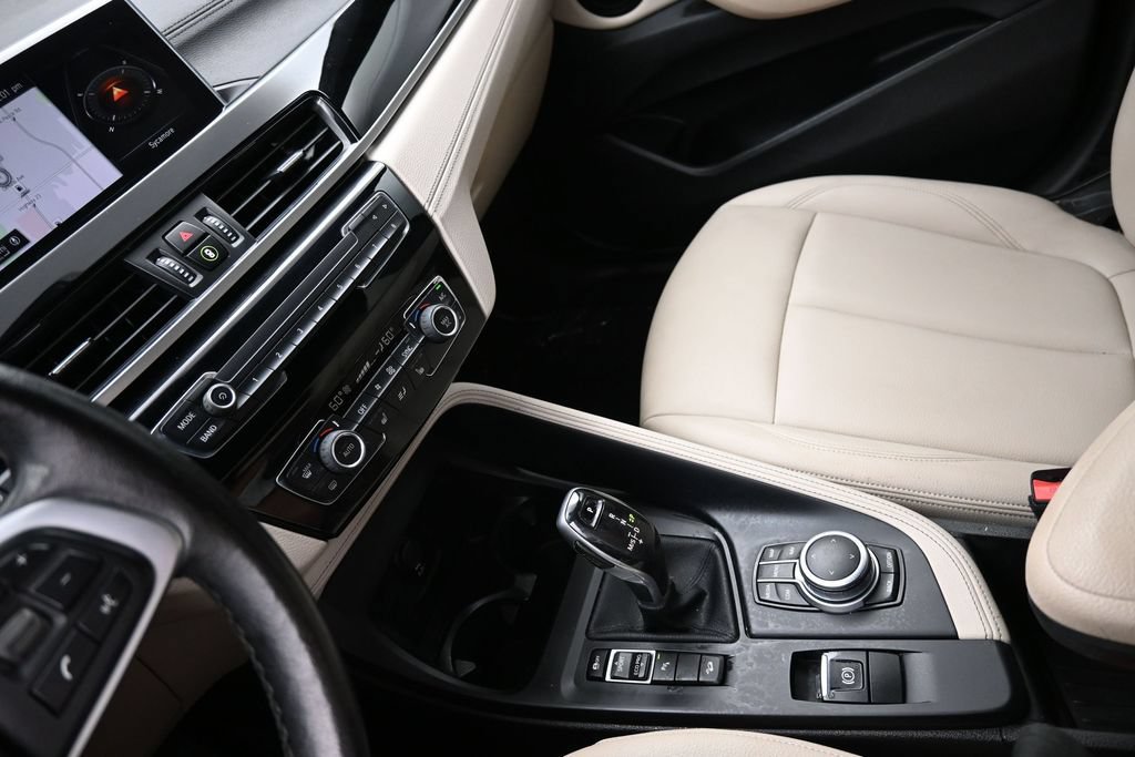 Used 2021 BMW X1 xDrive28i AWD/4WD image 19